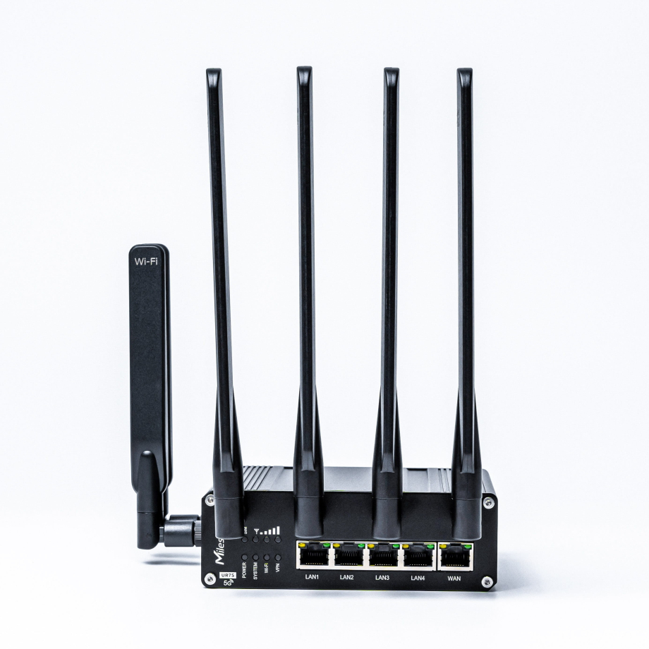 Milesight 5G Industrial PoE Router UR75 Ultra